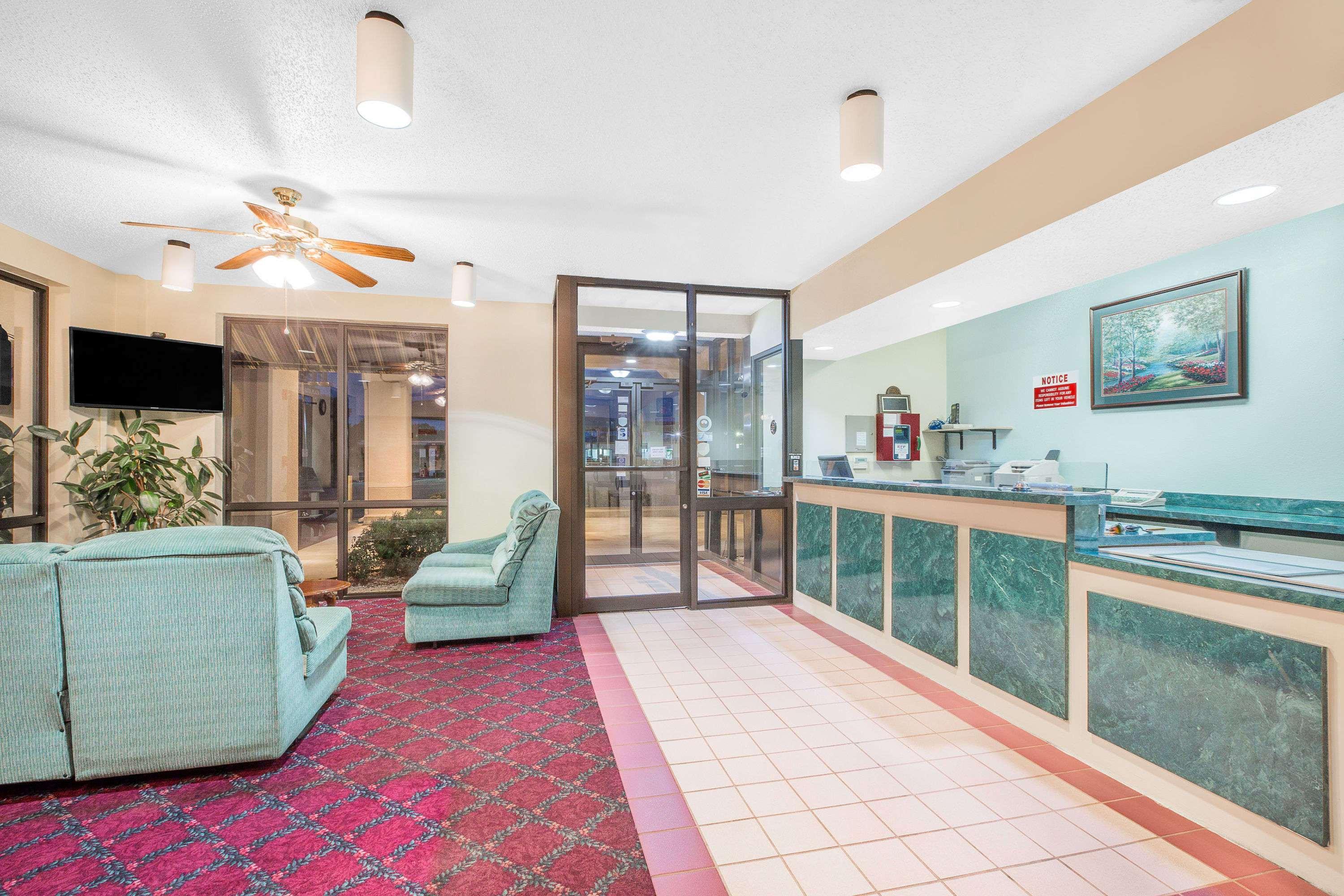 Days Inn By Wyndham N Little Rock East Норт-Литл-Рок Экстерьер фото